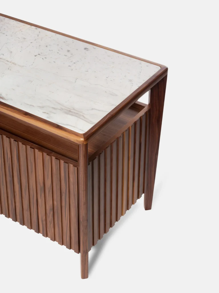 sideboard sur le bois