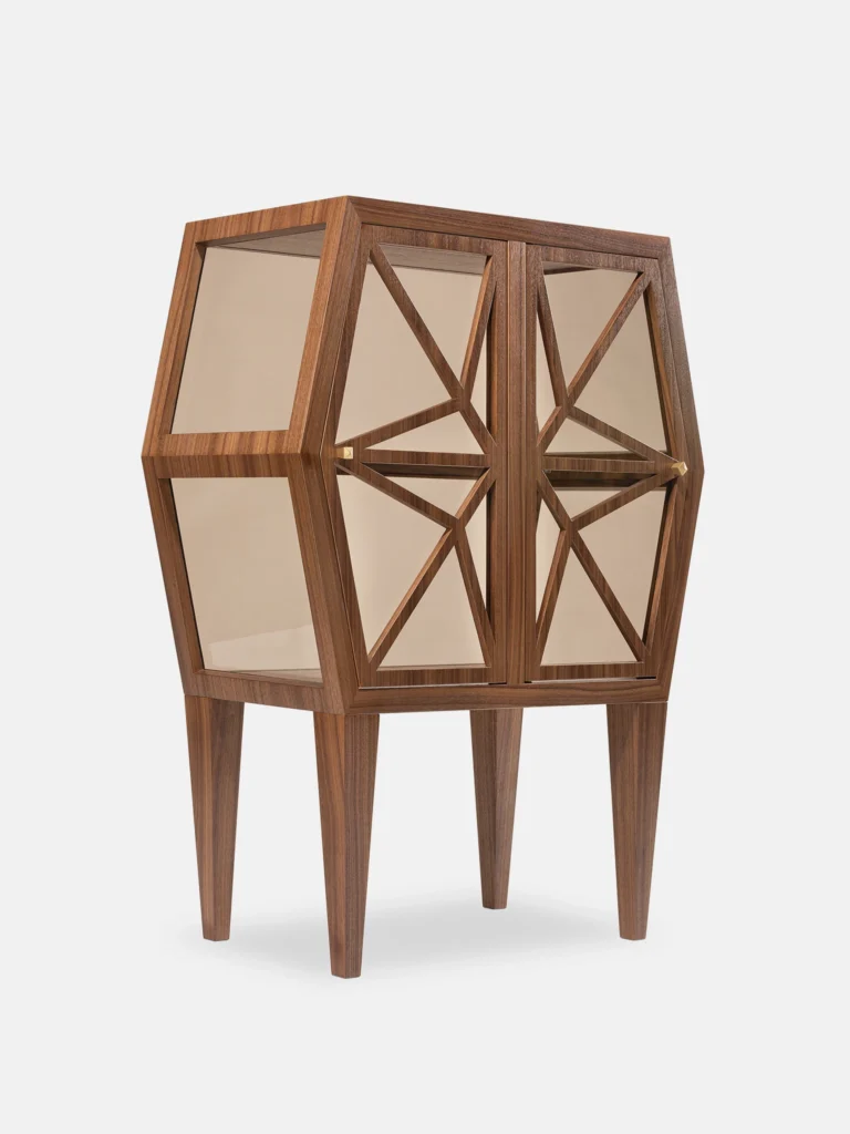 cabinet christal bar casegoods